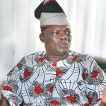 Senator Folarin Empowers Over 2,000 In Oyo