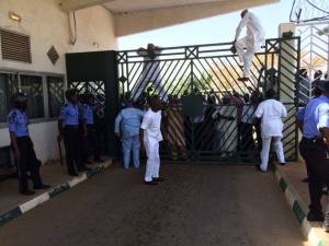 House Members Scales National Assembly Iron Gate To pave way For Tambuwal, Who Was Denied Entry Into The Complex