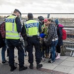 World News – Migrant crisis: Sweden Introduces Tighter Border Controls
