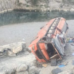 15 Die As Passenger Van Falls Into Ravine In Pakistan