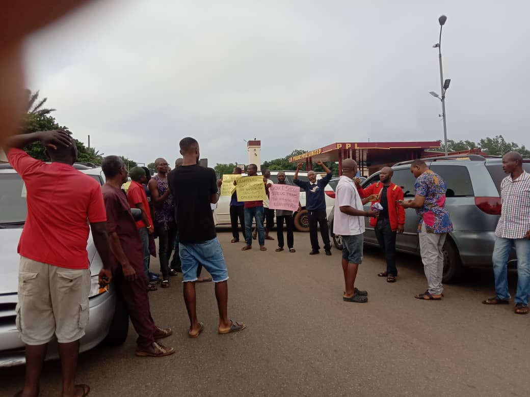 Incessant Kidnapping: Protesters Barricade Opi-Nsukka, Enugu Road - Vimarsana News