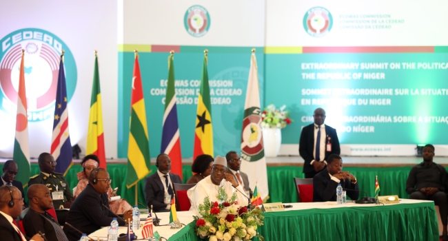 ECOWAS To Resume Talks With Niger Republic Junta, Threatens Force Again - Vimarsana News