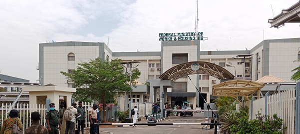 Drama As Director of Finance in Works Ministry Refuses To Proceed On New Posting - Vimarsana News
