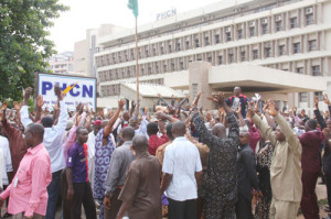 Protesting PHCN staff