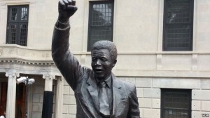 Statue of former South African President Nelson Mandela after the unveiling at the South African Embassy, Washington, D.C., Sept. 21, 2013 (P. Ndiho/VOA).